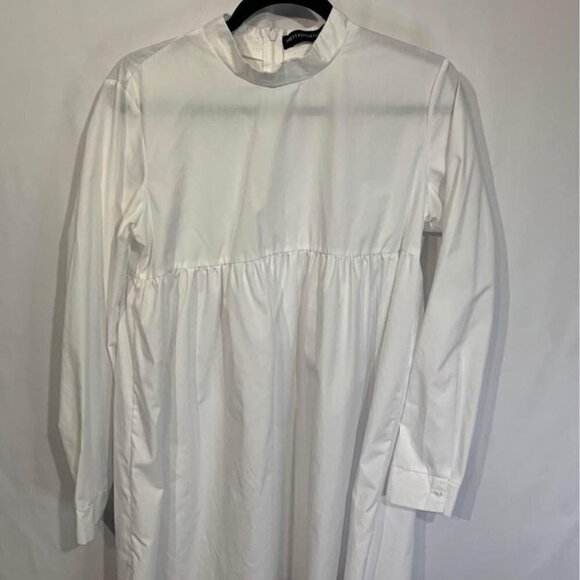 WOMAN’S white dress shirt tunic dress. Size 8. Back zipper. New condition. - Picture 2 of 10